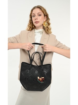 Pierre Cardin Limited Edition Siyah Çıtçıt Kapamalı ve Fermuar Cepli Kadın Omuz Çantası 05PC25K10519