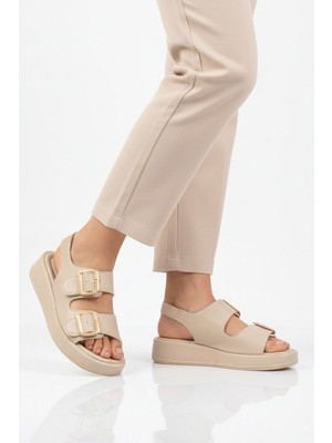 Ayakmod Bej Çift Bantlı Kadın Sandalet 422240 Z
