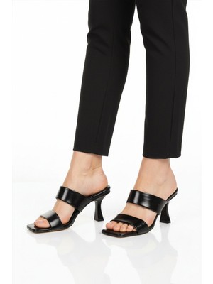 Ayakmod Siyah Çift Bantlı Kadın Topuklu Terlik 451158 Z