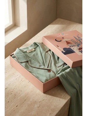Katia & Bony Kadın Istanbul Serisi Tren Desenli Premium Kutulu Pijama Takımı Yeşil