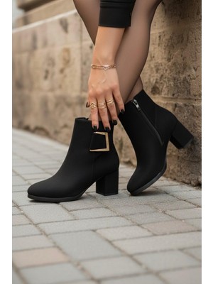 Marina Rosse Kadın Atina Klasik Toka Detaylı Topuklu Kısa Bot