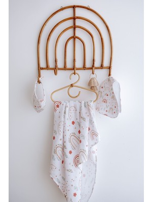 Lilabio %100 Organik Pamuk Çift Katlı Gökkuşağı Desenli Müslin Örtü Seti (100X100 Muslin-Önlük-Omuz Bezi)