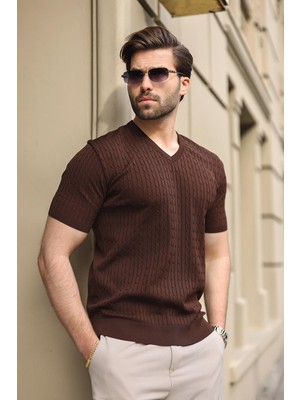 Madmext Kahverengi V Yaka Kısa Kollu Triko Erkek Tişört E7467