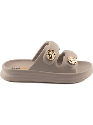 Akınalbella Kadın Terlik