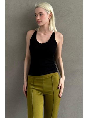 Madmext Siyah Basic Vücuda Oturan Kolsuz Kadın Atlet MG2639