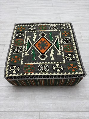 Bakırözü Home Anadolu Gri Modeli Çökmeyen Süngerli Şark Köşesi Orta Sehpa (60 x 60 x 20 Cm)