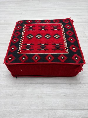 Bakırözü Home Yemen Modeli Çökmeyen Süngerli Şark Köşesi Orta Sehpa (60 x 60 x 20 Cm)