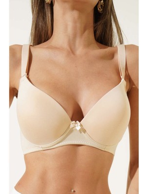 Ecem Yıldız Desteksiz Battal Sütyen