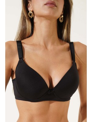 Ecem Yıldız Desteksiz Battal Sütyen