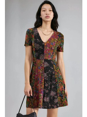 Hiccup Kadın Çiçek Desenli V Yaka A Kesim Mini Elbise Ellie Collection Çok Renkli