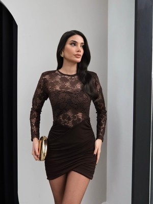 Esra Helvacı Dantel Drapeli Vatkalı Mini Elbise
