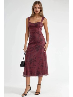 Hiccup Kadın Çiçek Desenli Kalp Yakalı Midi Elbise Kırmızı