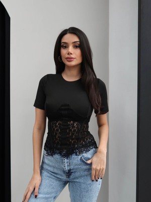 Esra Helvacı Dantel Detaylı Sırt Bağlamalı Tshirt