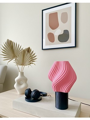 Piccomino Candy Art Modern Masa Lambası - Dalgalı Form Pembe Gece Lambası - Estetik Dekoratif Aydınlatma