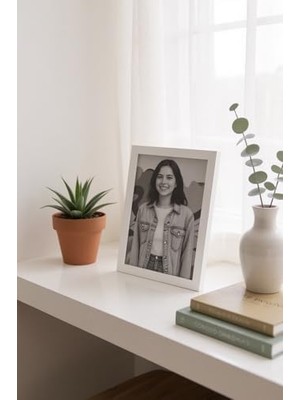 Nexa Ahşap Resim Çerçevesi 4'lü Set Halinde 15 x 20 cm Boyutunda