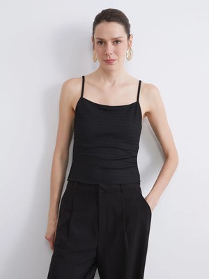 LC Waikiki Siyah Kare Yaka Dokulu Ip Askılı Kadın Atlet