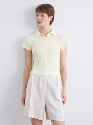 LC Waikiki Sarı Polo Yaka Kadın Tişört