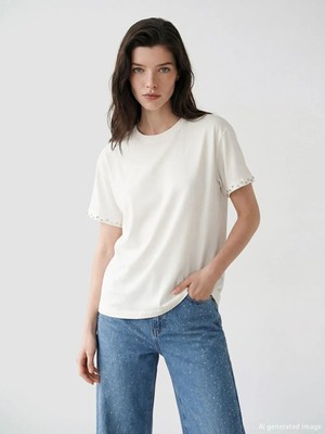 LC Waikiki Ekru Bisiklet Yaka Taşlı Soft Touch Kadın Tişört