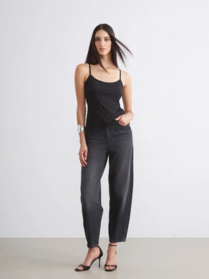 LC Waikiki Siyah Kare Yaka Ip Askılı Taşlı Kadın Atlet