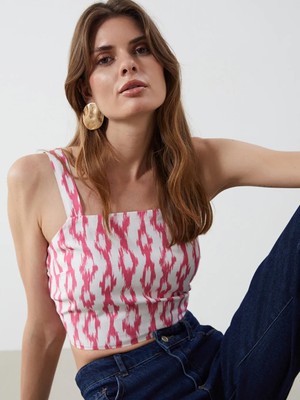 LC Waikiki Pembe Kare Yaka Desenli Askılı Crop