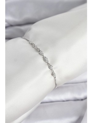 Butik Mey Ithalat® Gümüş Renk Zincir Model Zirkon Taşlı Pirinç Asansörlü Kadın Bileklik