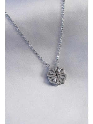 Aesco 316L Çelik Gümüş Renk Açılır Yonca Model Kadın Kolye