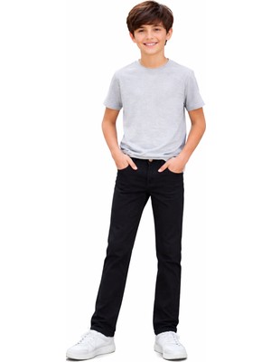 İrem Çocuk Giyim Erkek Çocuk Düz Siyah Renk Likralı Cepli Fermuar Kapamalı Kot Pantolon