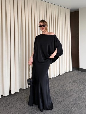 Laluvia Siyah Omuz Drapeli Saten Bluz Etek Takım - 8005