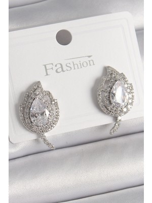 Aesco Pirinç Gümüş Renk Zirkon Taşlı Yaprak Model Kadın Küpe