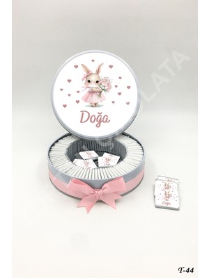 Kakao Ağacı 100 Kalpli Tavşanlı Kız Bebek Çikolatası Hediye Kutusu 23 cm Sevimli Tasarım