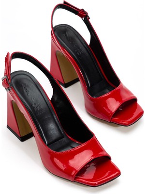Shemard Kadın Kırmızı Rugan Özel Tasarım Ökçe Klasik Topuklu Ayakkabı