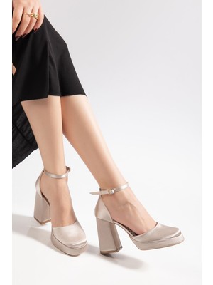 Shemard Migo Kadın Krem Saten Platformlu Kapalı Burunlu Kalın Topuklu Ayakkabı