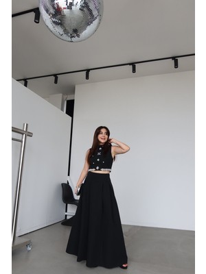 Özge Özgenç Pileli Toku Doku Maksi Etek