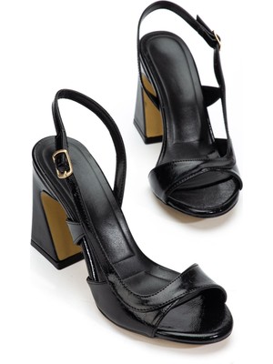 Shemard Kadın Siyah Parlak Cilt Özel Ökçe Klasik Topuklu Ayakkabı