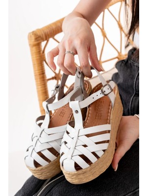 Uslucan Alışveriş 684-02 Beyaz Ortopedik Hakiki Deri Dolgu Kadın Sandalet