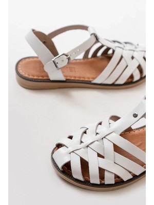 Uslucan Alışveriş 205-02 Beyaz Ortopedik Hakiki Deri Kadın Sandalet