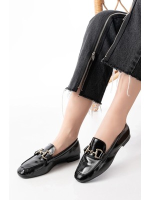 Uslucan Alışveriş 303 Siyah Rugan Toka Aksesuarlı Günlük Kadın Babet