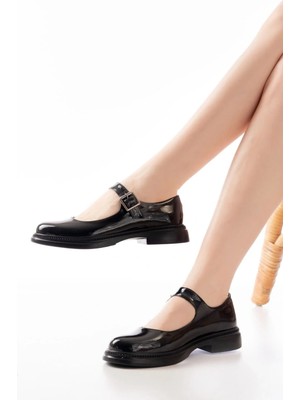 Uslucan Alışveriş YSN-4444 Siyah Rugan Günlük Bayan Ayakkabı