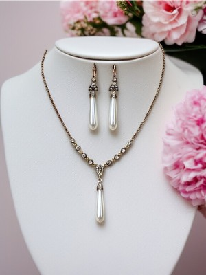 Fayra Accessories Zirkon Taşlı Su Yolu Zincirli Uzun Su Damlası Inci Kolye ve Küpe Seti