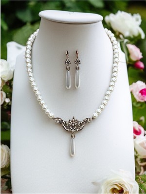 Fayra Accessories Elmas Montür Zirkon Taşlı Tek Sıra Inci Kolye ve Inci Küpe Seti