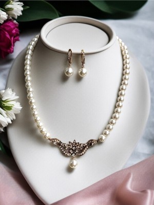 Fayra Accessories Elmas Montür Zirkon Taşlı Tek Sıra Inci Kolye ve Inci Küpe Seti