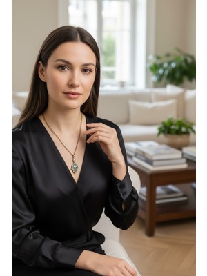 Fayra Accessories Zirkon Taşlı Fatma Ana Eli Kolye