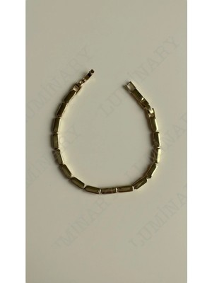 Luminary Atelier Kadın Gold Renk Paslanmaz Çelik Dikdörtgen Zincir Bileklik – Minimal Modern Tasarım