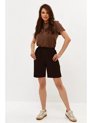 Vladivosto Diz Hizasında Beli Lastikli Cepleri Derin Ekstra Bol Kalıp Oversize Baggy Büyük Beden Yüksek Bel Şort