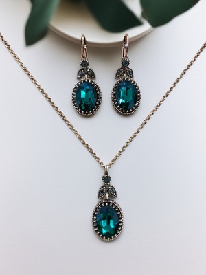 Fayra Accessories Kristal Taşlı Oval Kesim Kolye ve Küpe Seti