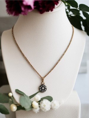 Fayra Accessories Zirkon Taşlı Gül Miracle Kolye