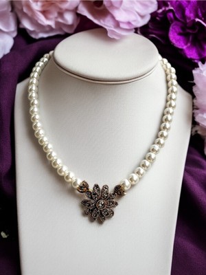 Fayra Accessories Zirkon Taşlı Çiçek Figürlü Inci Kolye