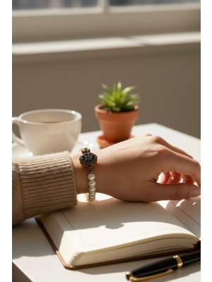 Fayra Accessories Kristal Taşlı Elmas Montür Tek Sıra Inci Bileklik