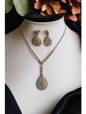 Fayra Accessories Zirkon Taş Işlemeli Su Damlası Kolye ve Küpe Seti