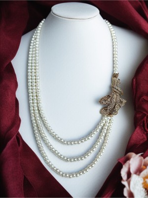 Fayra Accessories Zirkon Taşlı Çiçek Buketi Figürlü Inci Kolye